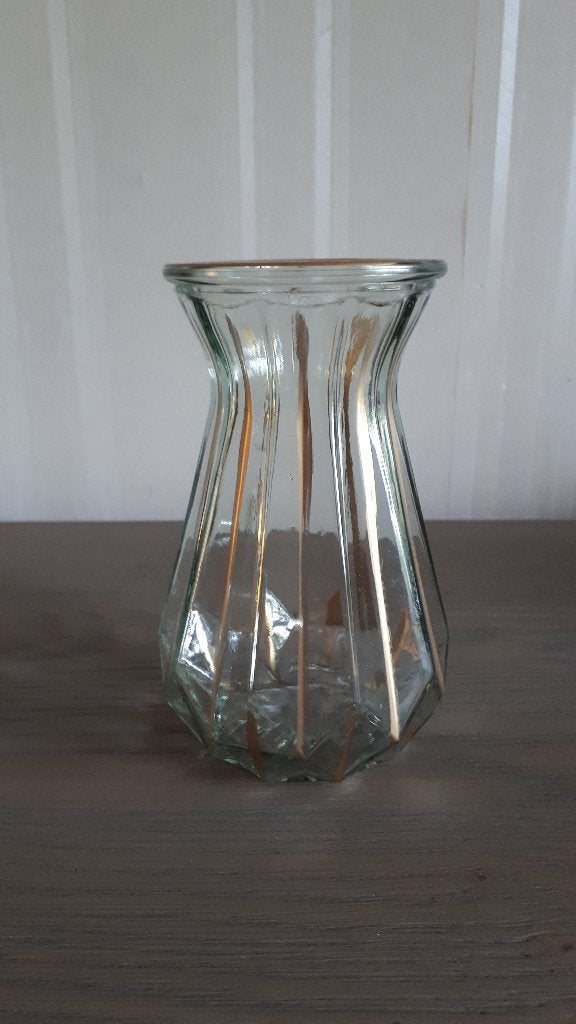 Glazen vaasje met gouden strepen, Huis en Inrichting, Ophalen, Met patroon/structuur, Transparant, 15 cm