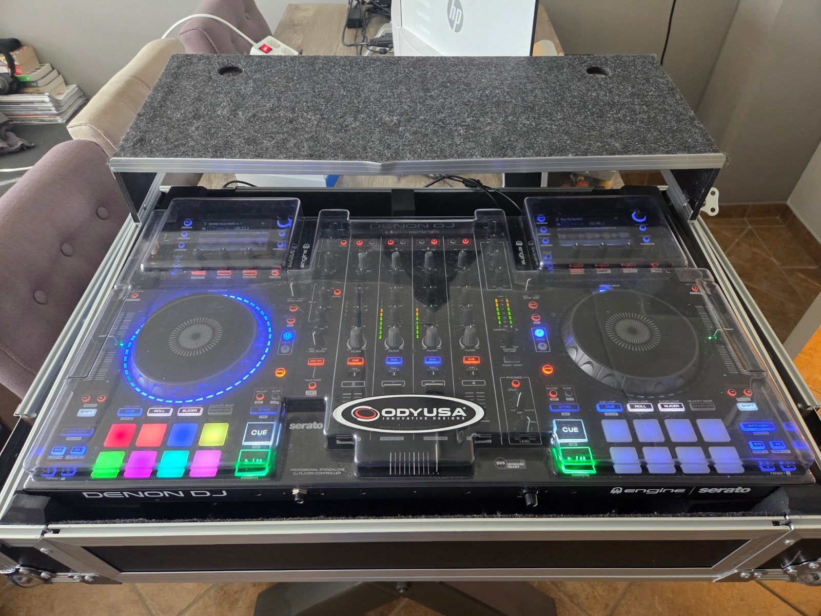 Denon DJ MCX8000 met flightcase en decksaver, Ophalen, Gebruikt, Dj-set, Denon