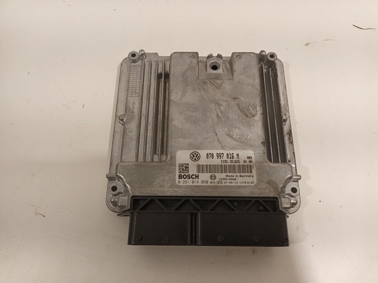 Computer motormanagement Volkswagen Transporter, Onderdelen@venauto.nl, Van der Ven Autorecycling B.V., Gebruikt, Ettenseweg 76, 4706 PB Roosendaal, The Netherlands