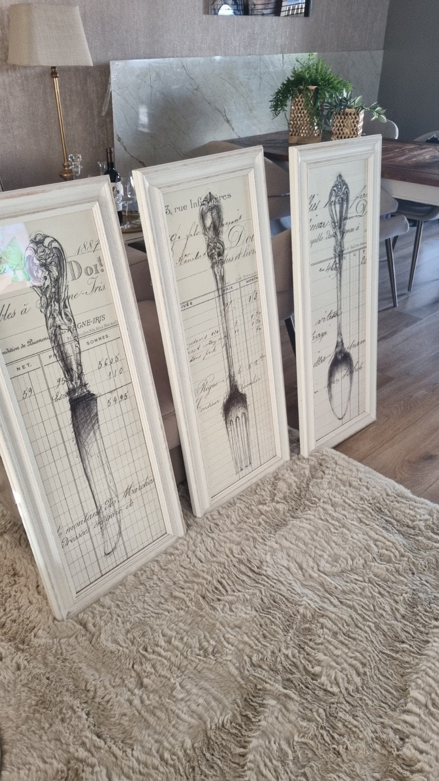 3 bestek  schilderij  108 cm hoog en 45 cm breed, Ophalen