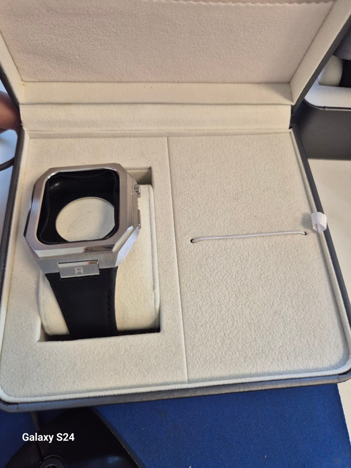 Reqior apple watch 45mm metalen case leren band zilver zwart, Ophalen of Verzenden, Nieuw, Zwart, IOS