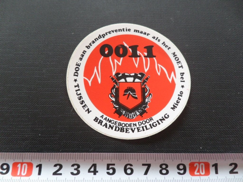 sticker 0011 brandbeveiliging thijssen mierlo brandpreventie, Ophalen, Zo goed als nieuw