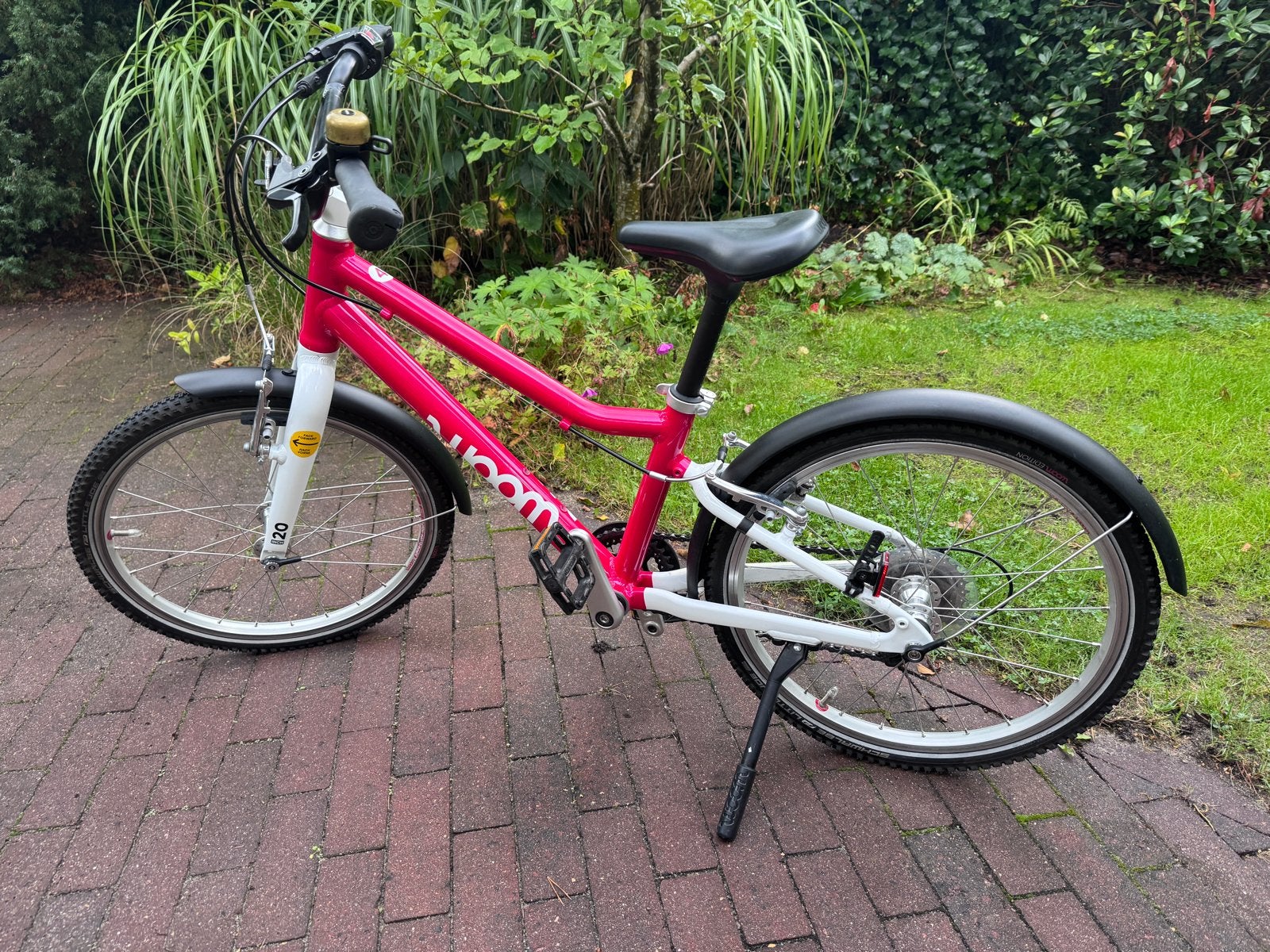 Woom 4 kinderfiets - roze, 20 inch, 8 versnellingen, Ophalen, Zo goed als nieuw, Velgrem, 16 tot 20 inch