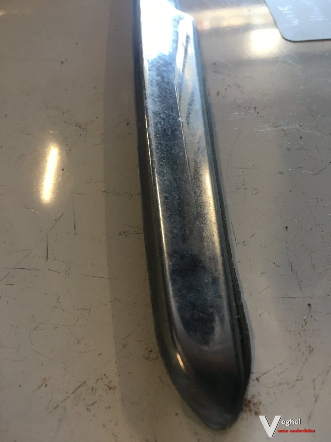 Mercedes W115  1975  Greep Chrome van de achterklep, Gebruikt, -, -, Ophalen of Verzenden