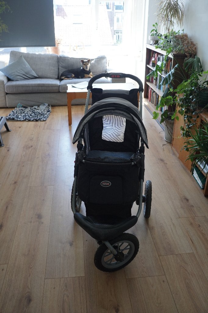 kinderwagen hond innopet, Dieren en Toebehoren, Honden-accessoires, Innopet, Ophalen, Zo goed als nieuw, Hondenbuggy