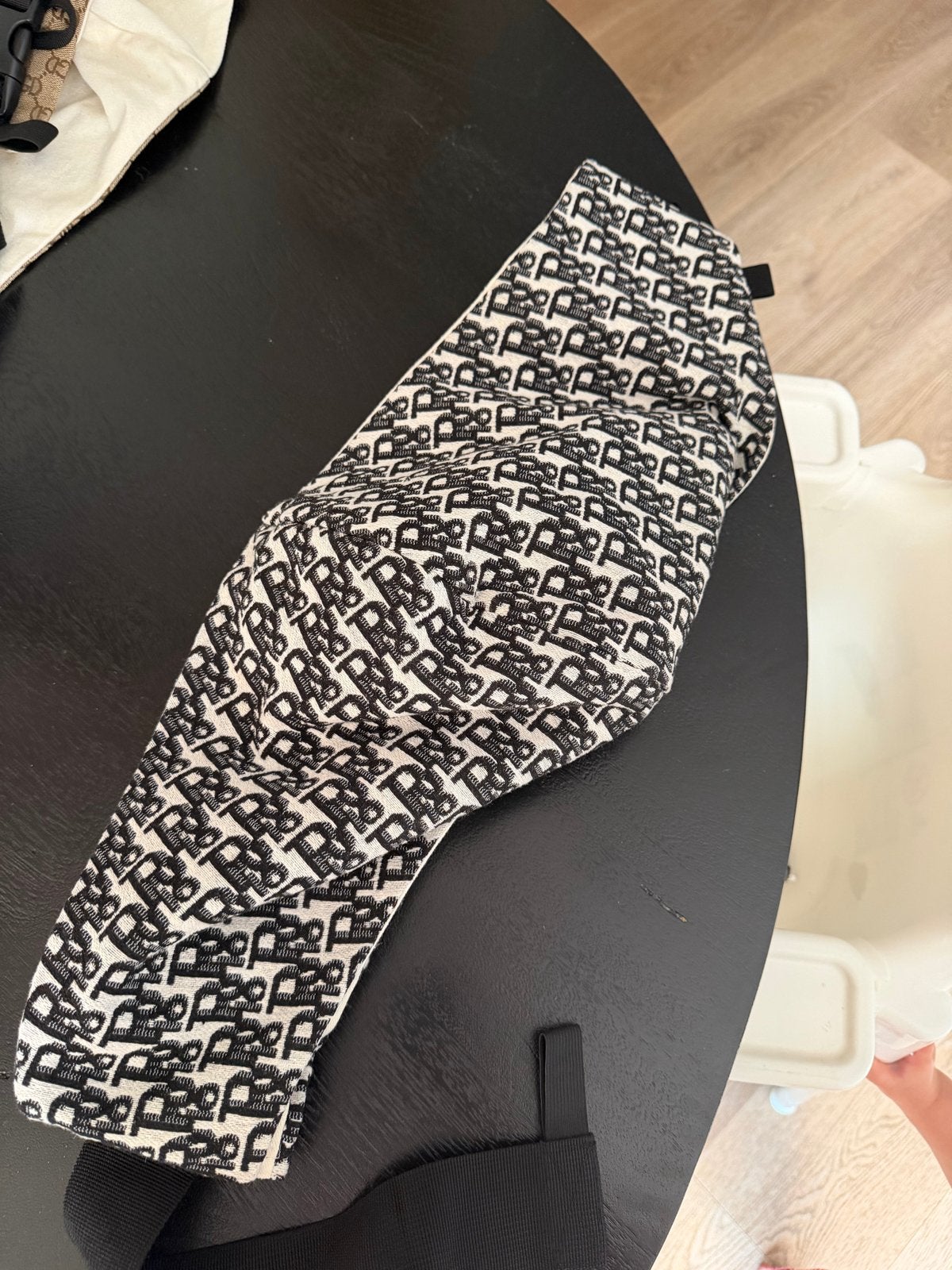 Peuter Draagzak D-stijl - Ideaal voor je kleintje, Kinderen en Baby's, Gebruikt, Buik of Rug, Draagzak, Ophalen