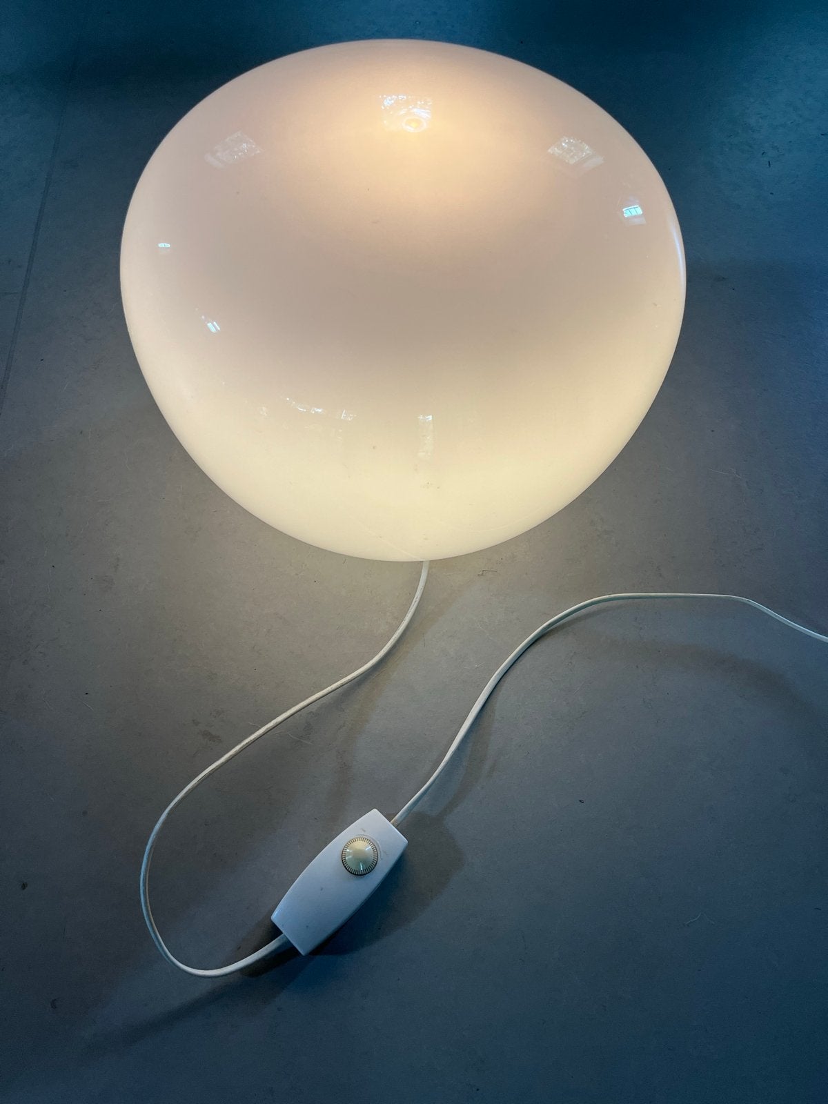 Jonisk lamp van Carl Öjerstam, Gebruikt, Wit, Sfeerlamp, IKEA