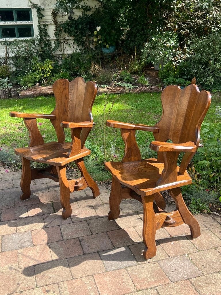 Oirschotse armstoelen – brutalistische stoelen massief eiken, Ophalen