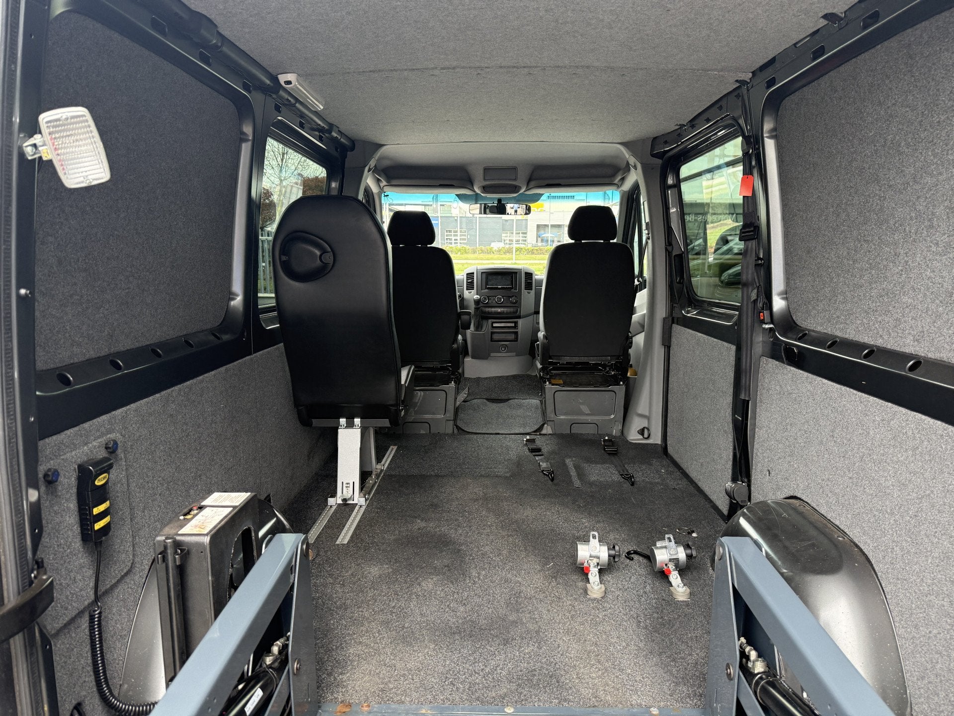 Mercedes-Benz Sprinter 3+1 Rolstoelbus 211 2.2 CDI 325 HD L1, Auto's, Bestelauto's, Automaat, Gebruikt, 4 cilinders, 2245 kg