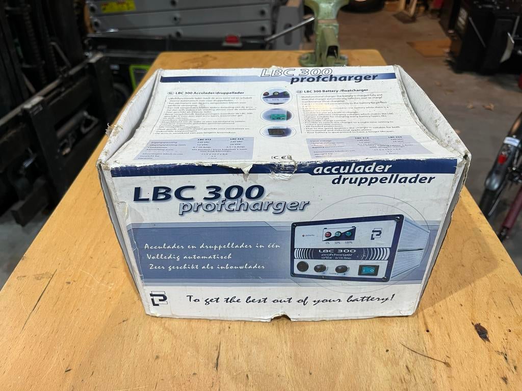 LBC 300 profcharger acculader druppellader, Ophalen of Verzenden, Gebruikt, Universele onderdelen