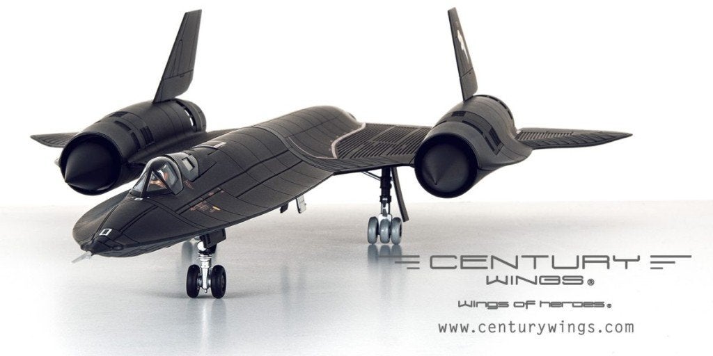 Lockheed SR-71 Blackbird Snarling Cat Century Wings CW001647, Verzamelen, Luchtvaart en Vliegtuigspotten, Nieuw, Schaalmodel, Verzenden