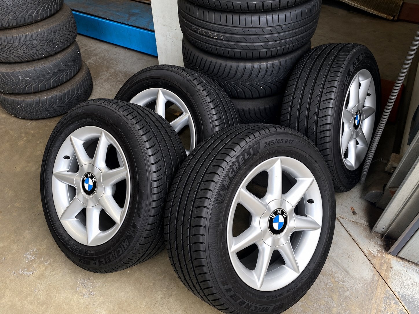 BMW 15” alu velgen met Michelin banden, Ophalen of Verzenden