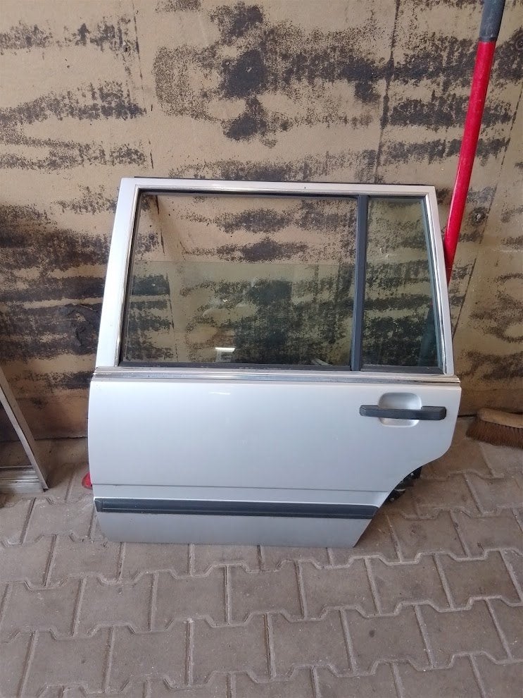 Volvo 740 760 deur kleur 130 zilver grijs linksachter, Auto-onderdelen, Ophalen, Gebruikt, Deur, Onbekend