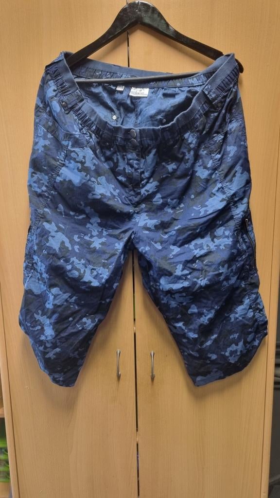 Bonprix Driekwart Zomerbroek Blauw Camouflage Maat 48, Bonprix, Blauw, Maat 46/48 (XL) of groter, Ophalen of Verzenden