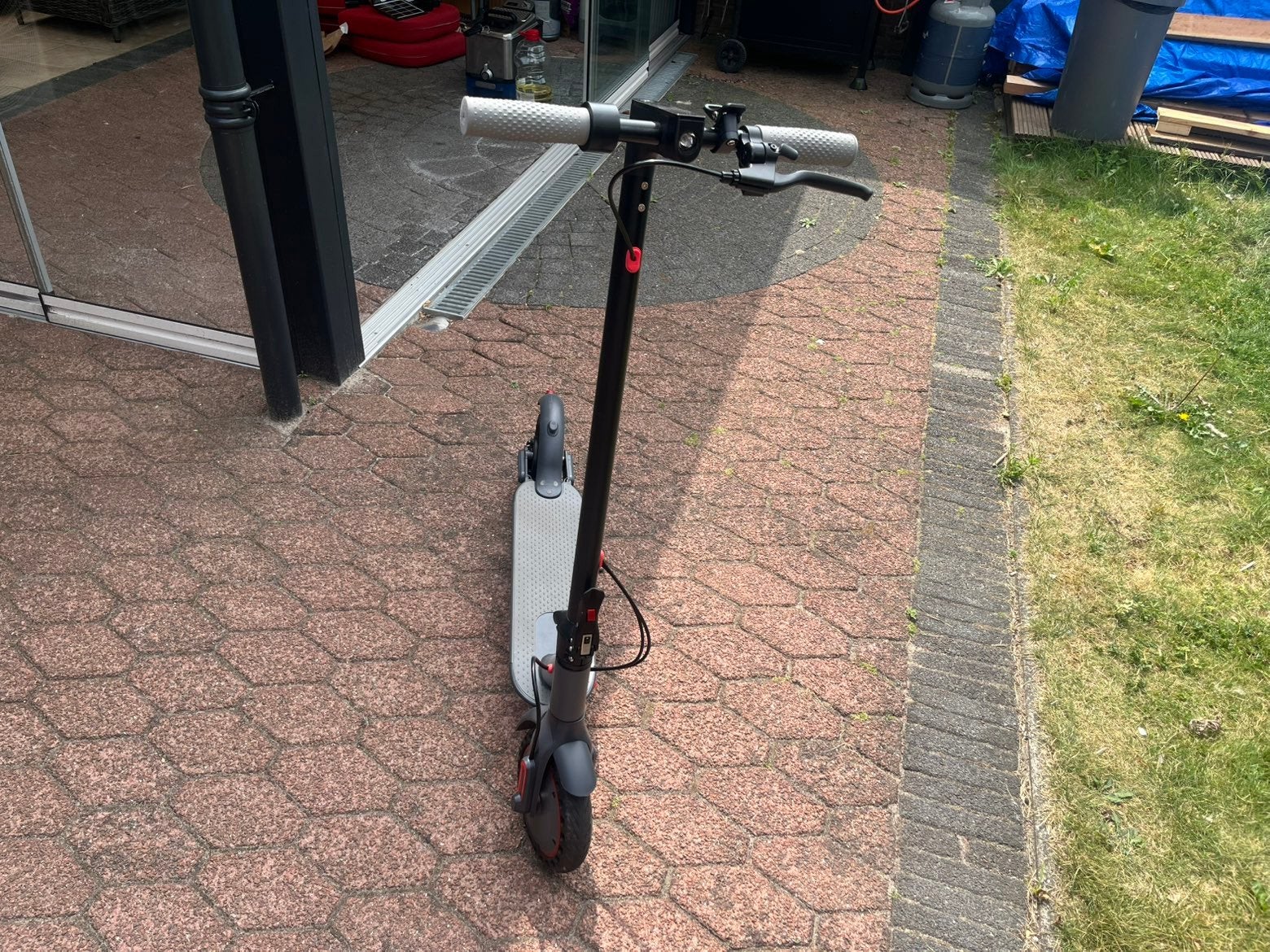Elektrische step 25 km/u – Zo goed als nieuw, Fietsen en Brommers, Steps, Zo goed als nieuw, Elektrische step (E-scooter), Ophalen of Verzenden