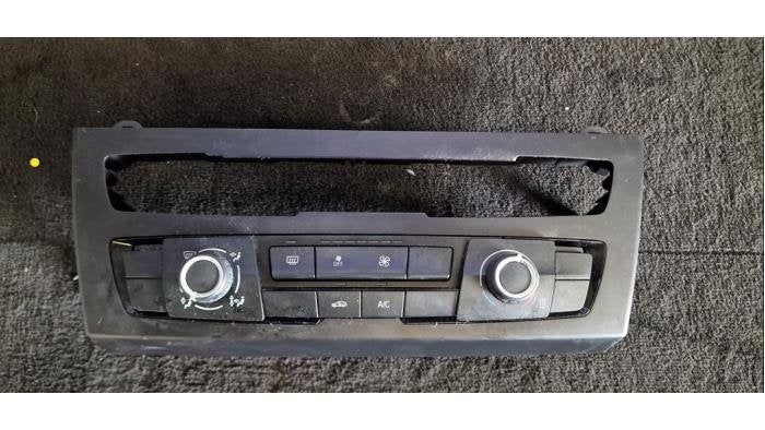 Kachel Bedieningspaneel van een BMW 1-Serie, Gebruikt, -, -, 3 maanden garantie
