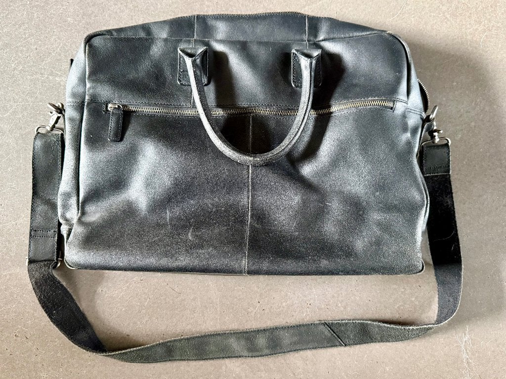 Burkely laptop tas met handvaten en schouderriem., Gebruikt, Burkely, 17 inch of meer, Ophalen of Verzenden