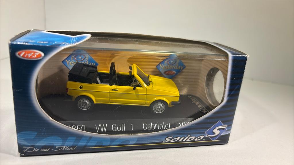 Volkswagen golf 1 yellow solido 1.43, Auto, Solido, Ophalen of Verzenden, A