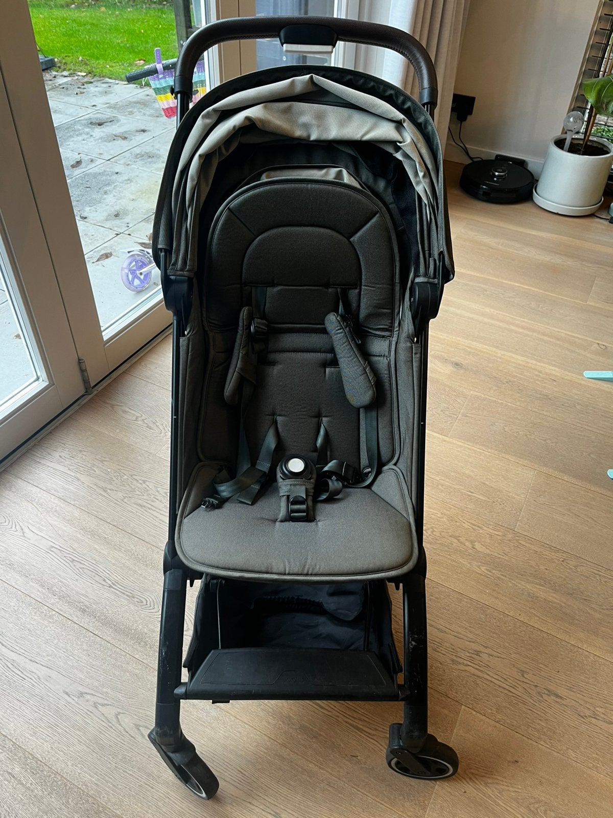 Joolz Aer buggy, inclusief regenhoes en reistas, Ophalen, Zo goed als nieuw, Regenhoes