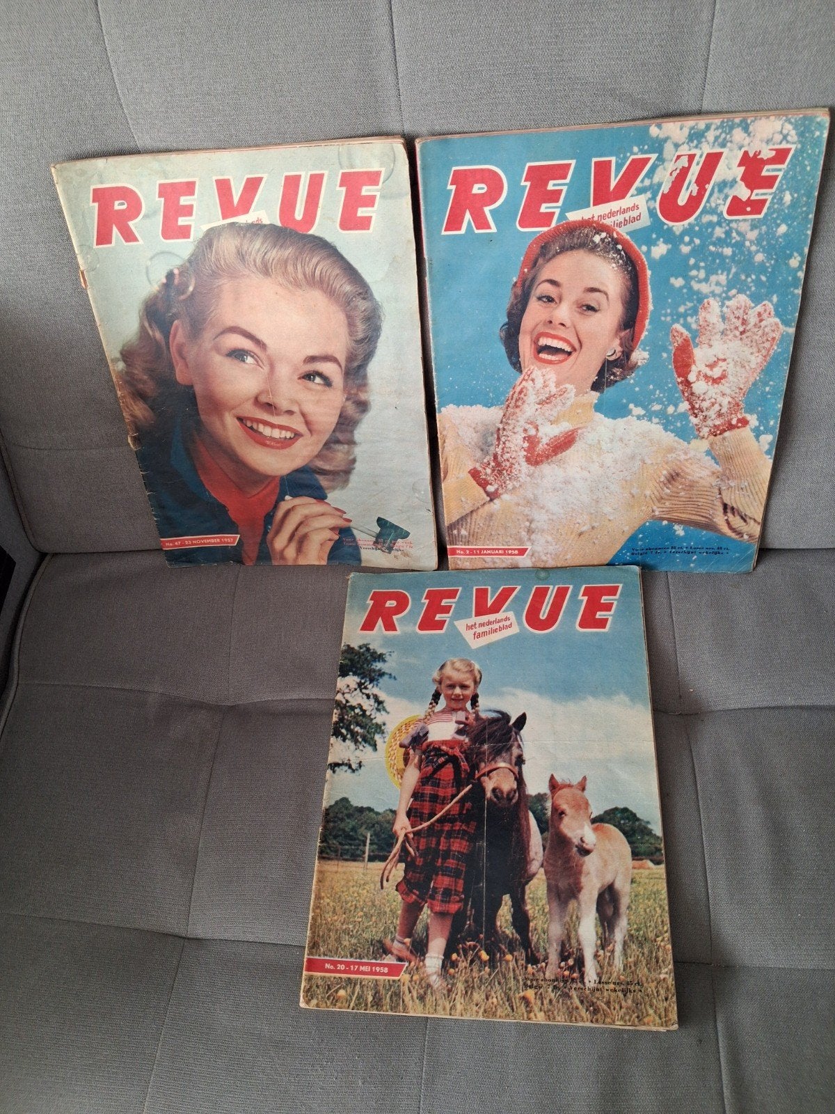 REVUE, Ophalen of Verzenden, 1940 tot 1960, Tijdschrift