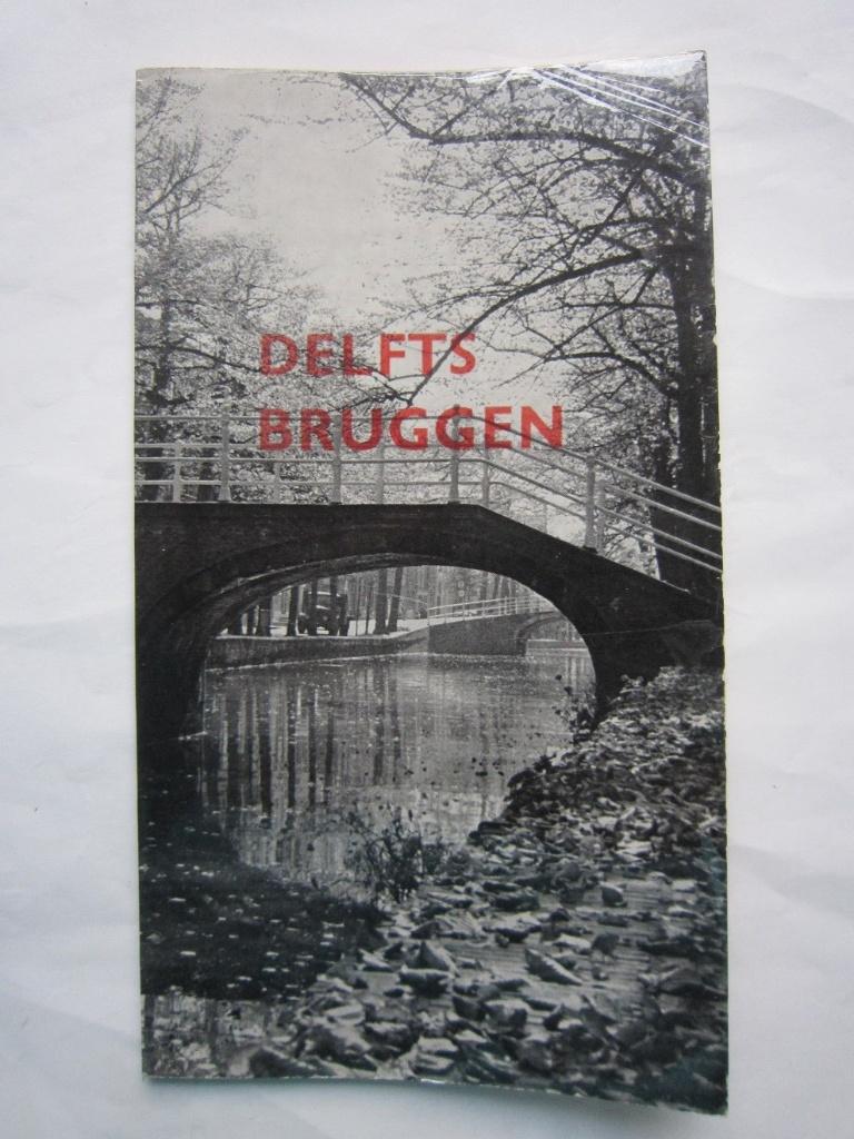 Delft - Delfts bruggen P.C. Visser oude brugnamen, Boeken, Geschiedenis | Stad en Regio, Ophalen, 20e eeuw of later, Gelezen
