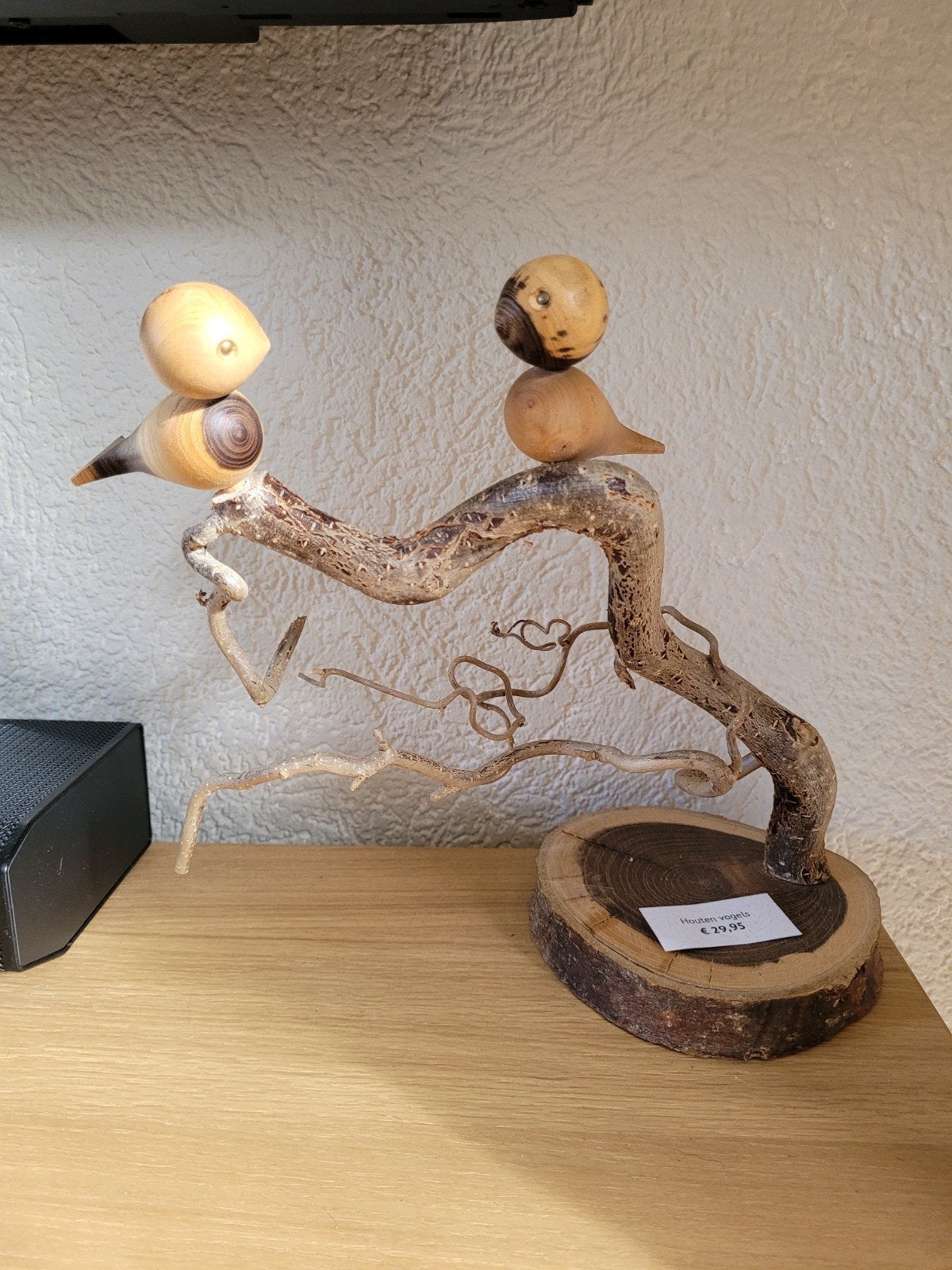 Handgemaakt houten beeldje: 2 vogeltjes op tak, Antiek en Kunst, Ophalen