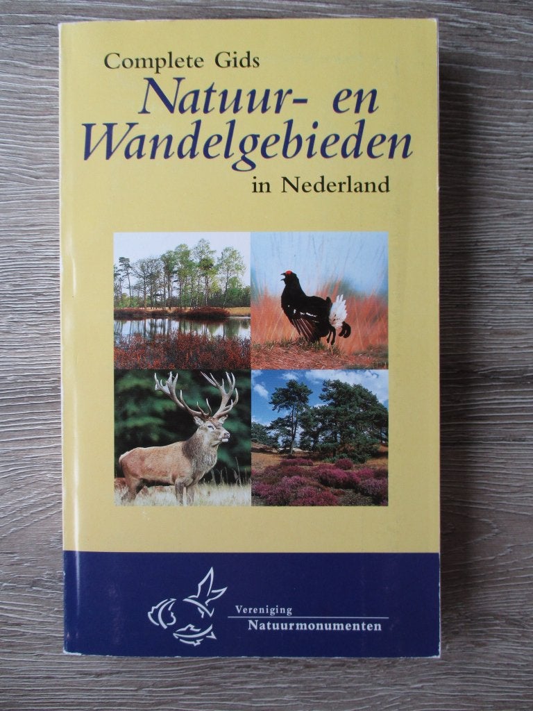 Complete gids natuur- en wandelgebieden in Nederland, Ophalen of Verzenden, Gelezen, Natuur algemeen