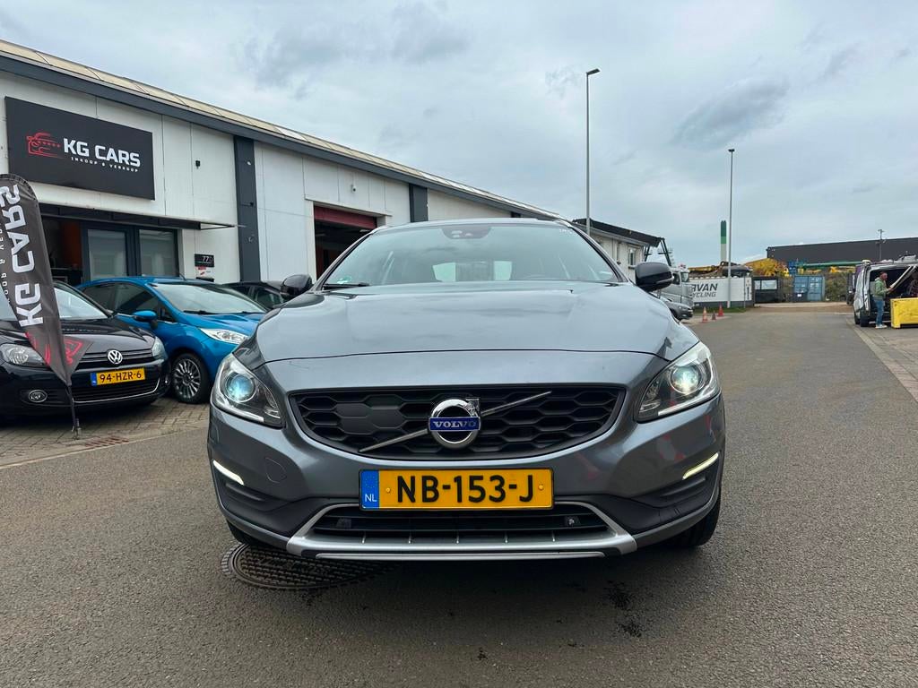 Volvo V60 Cross Country 2.0 D4 Summum, Euro 6, Diesel, 1565 kg, 22 km/l