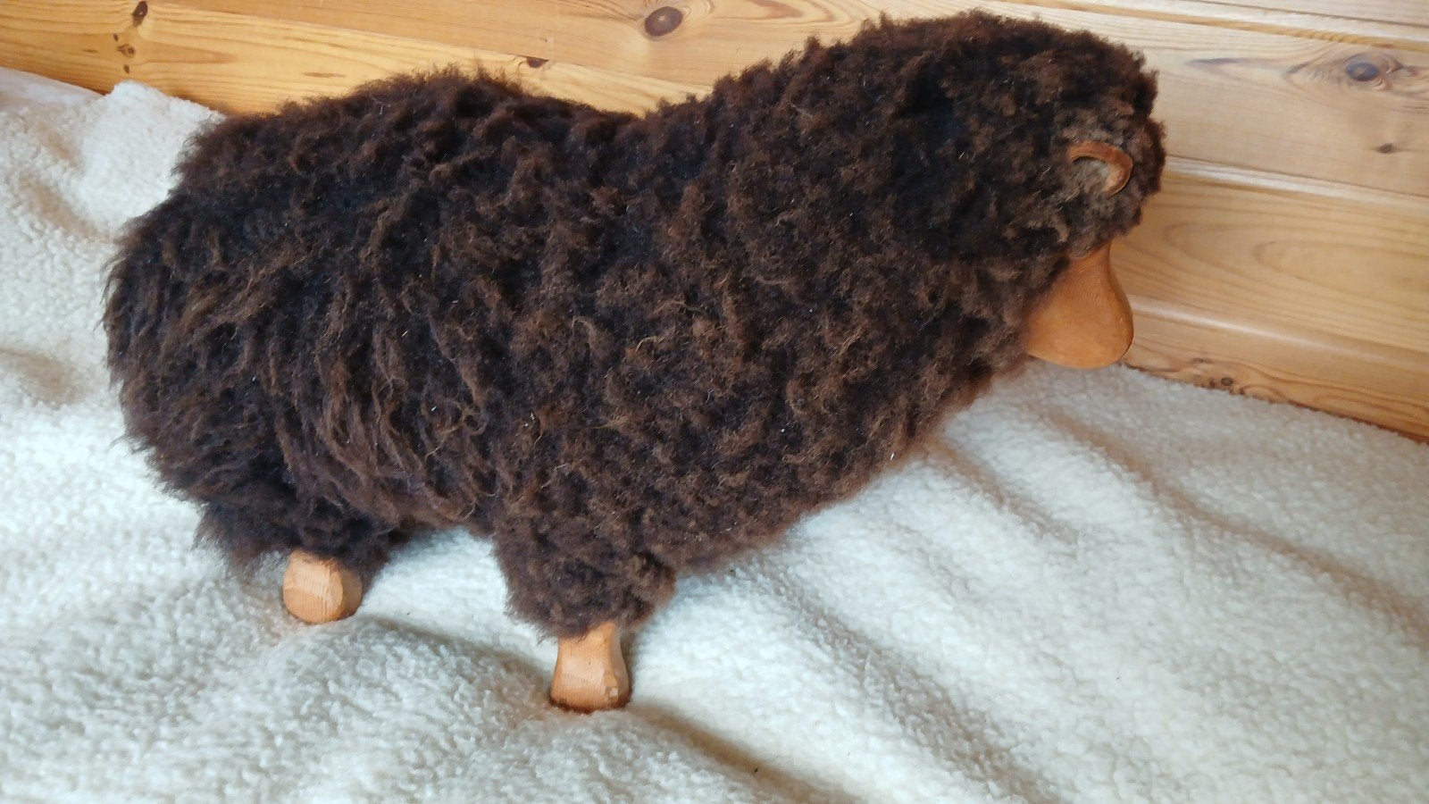Decoratief wollen schaap, Ophalen of Verzenden, Zo goed als nieuw, Boerderijdier, Beeldje of Figuurtje