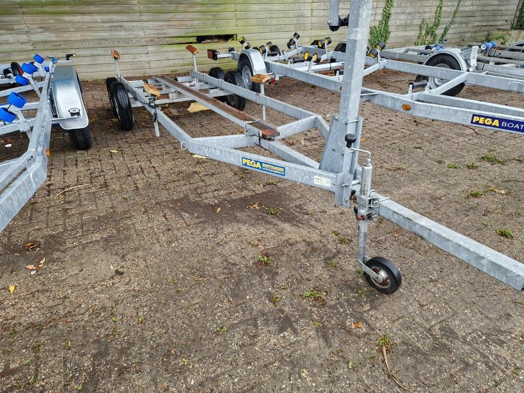 Pega ST 2000 stallingtrailer voor sloepen !!!