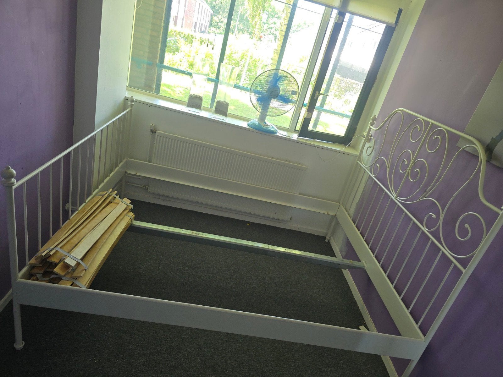 IKEA Vintage Bedframe 160x200 cm + Matras – €60, Ophalen, Tweepersoons, Zo goed als nieuw, Matras