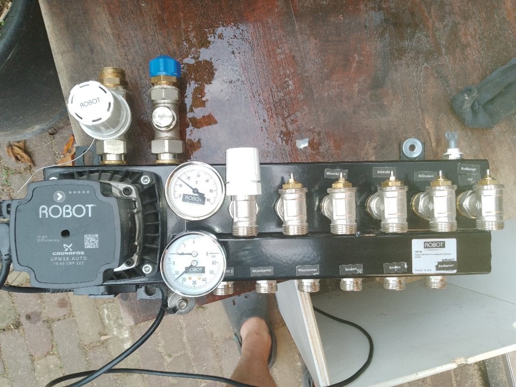 6-groepspompverdeler vloerverwarming Robot, Doe-het-zelf en Verbouw, Ophalen, Gebruikt, Minder dan 30 cm, Overige typen