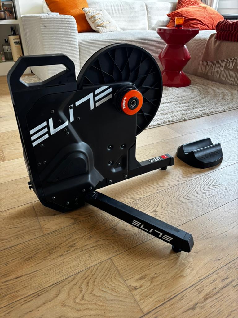 Elite Suito-T Hometrainer - Direct Drive Fietstrainer, Ophalen of Verzenden, Zo goed als nieuw, Benen, Overige typen