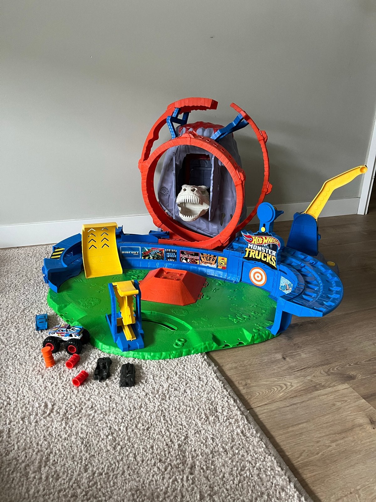 Hot Wheels Monster Trucks, Kinderen en Baby's, Ophalen, Zo goed als nieuw