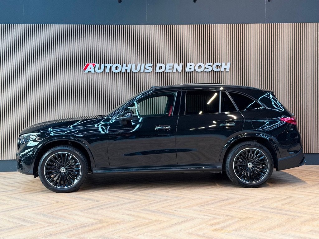 Mercedes-Benz GLC-klasse 400e 4MATIC AMG Line 381PK, Auto's, Mercedes-Benz, Automaat, Gebruikt, 2000 kg, Zwart