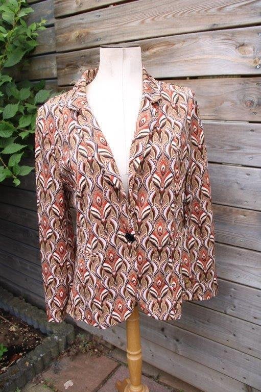 Jasje bruin/ rood Y-Conic mt XL travel  Vaste prijs, Y-Conic, Maat 46/48 (XL) of groter, Ophalen of Verzenden, Zo goed als nieuw