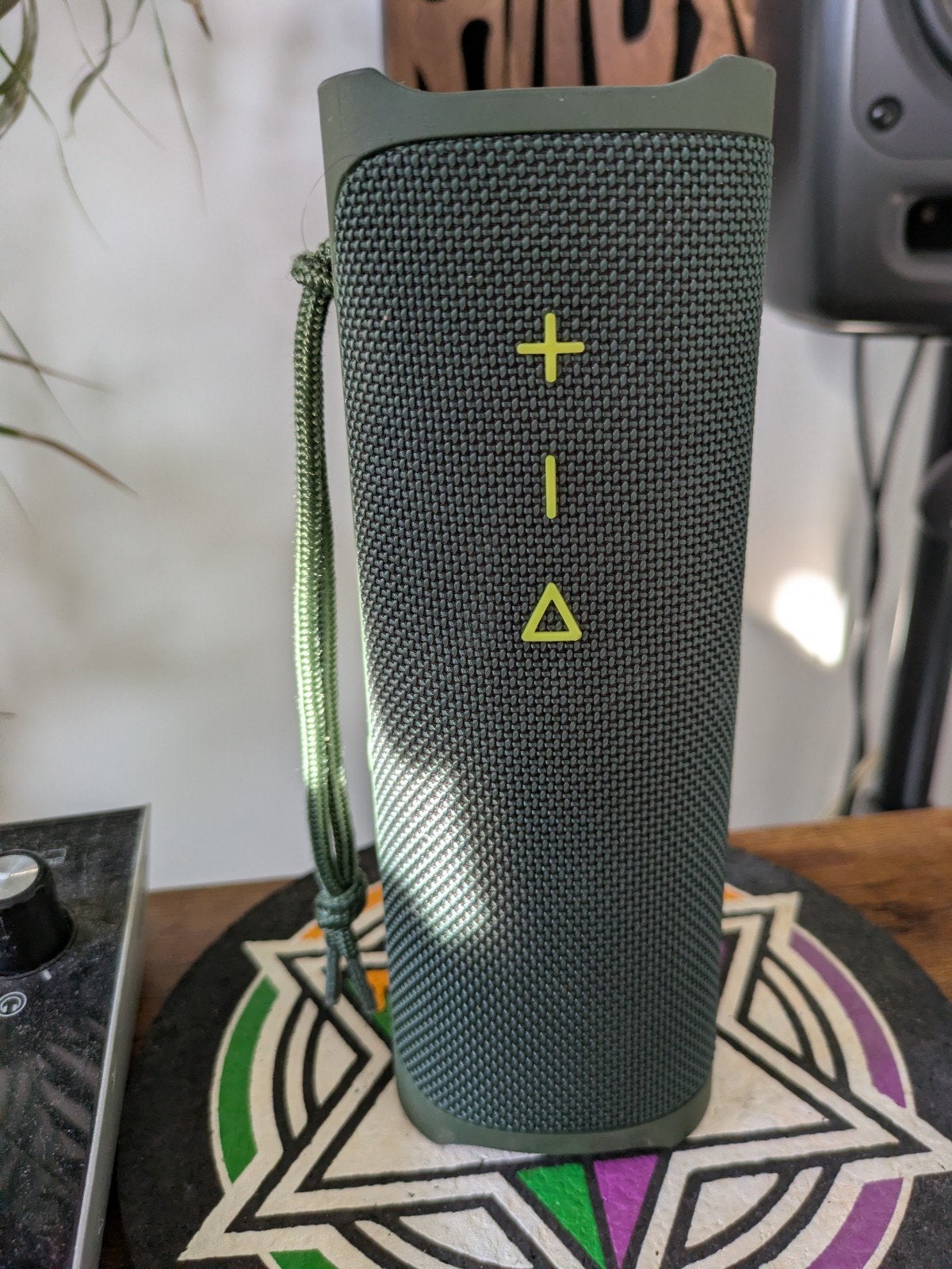 Creative Muvo GO (JBL FLIP KILLER), Overige merken, Overige typen, Ophalen of Verzenden, Zo goed als nieuw