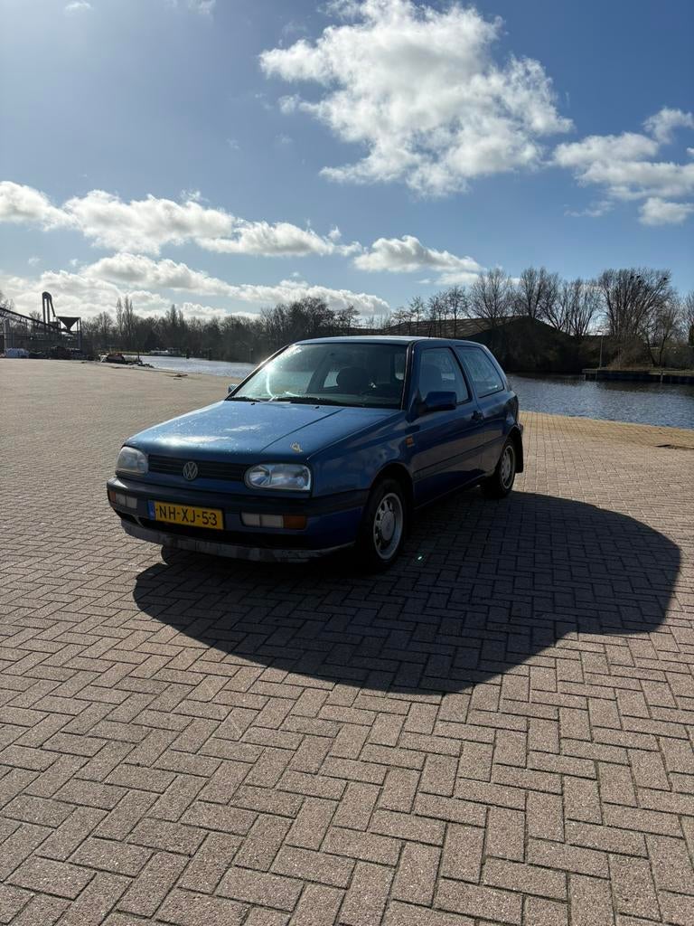 Volkswagen Golf 1.9 CL TDI 66KW KAT 1996 Blauw, Auto's, Voorwielaandrijving, Stof, 1097 kg, Zwart