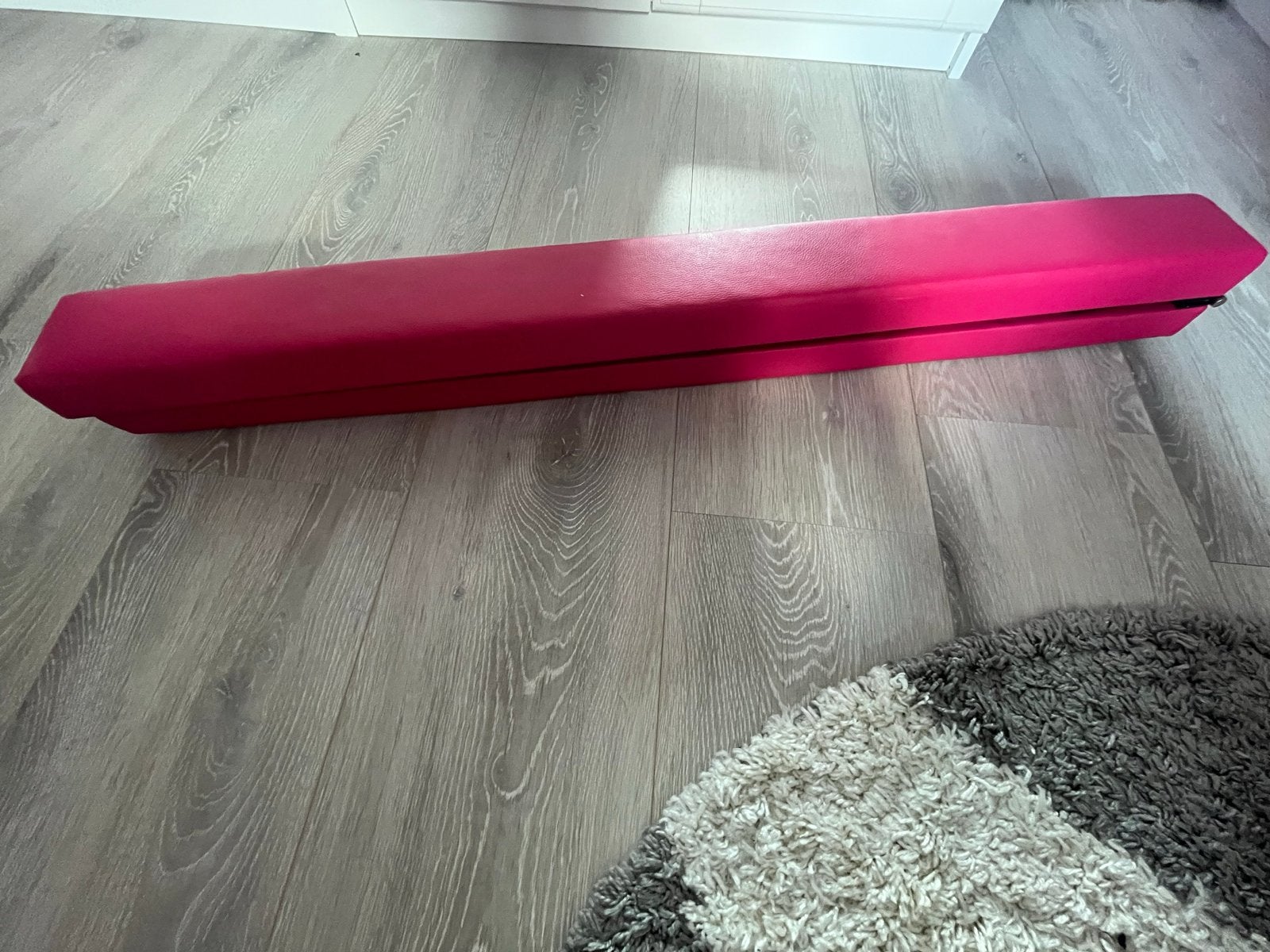 Roze opvouwbare turnbalk, Ophalen, Gebruikt, Roze, Materiaal