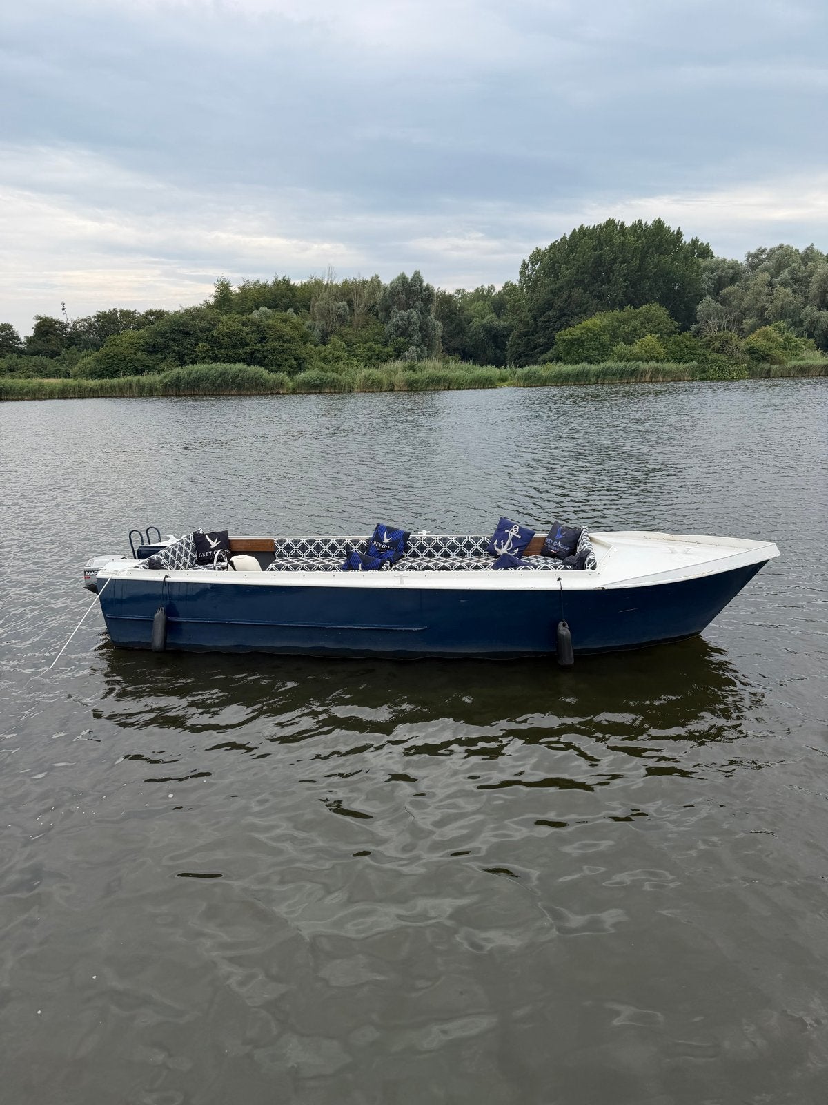 Nette sloep met 9.9pk marinier, Watersport en Boten, Staal, 6 m, 9 pk, Ophalen