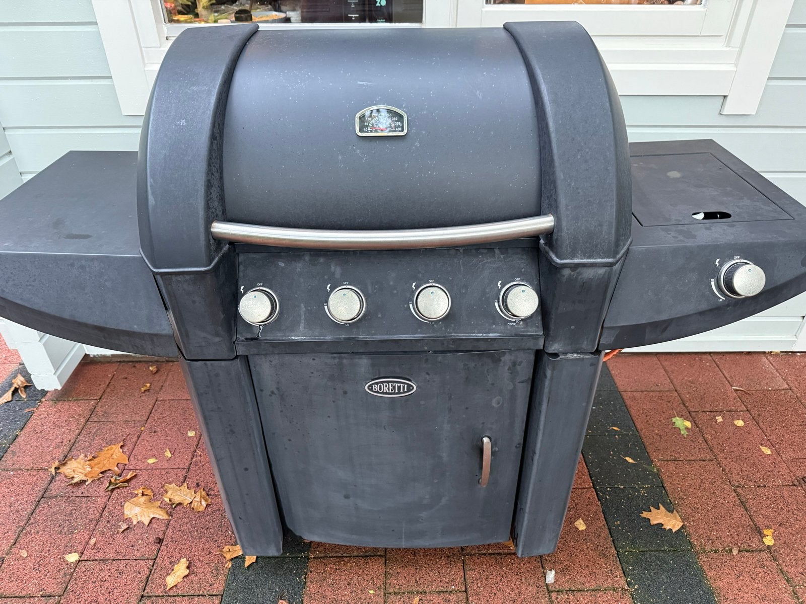 Boretti Robusto Gasbarbecue met Hoes, Ophalen, Gebruikt