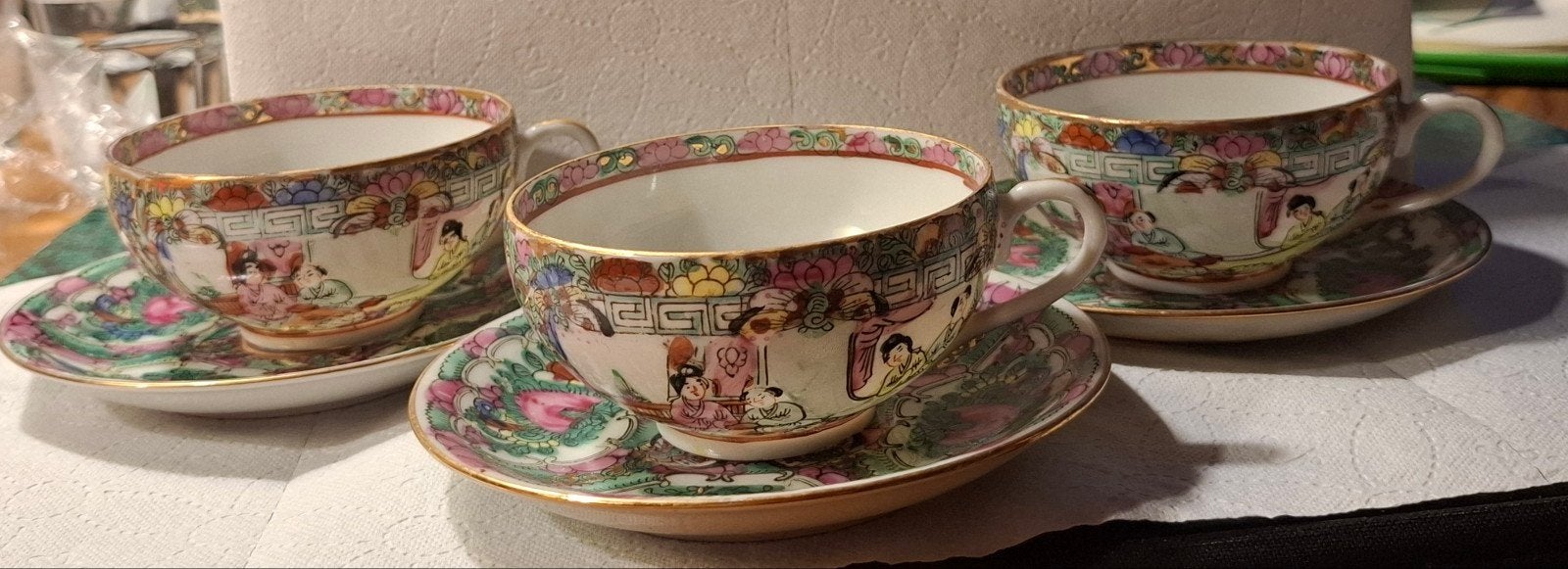 Vintage Chinees Porselein Rose Medallion, Ophalen of Verzenden
