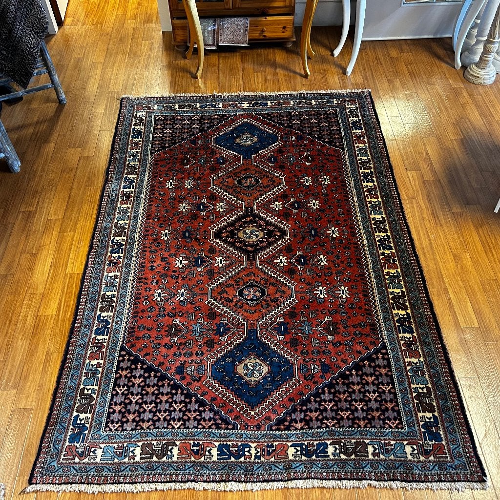 perzisch tapijt yalameh vloerkleed 241 x 157  Gratis bezorgd, TTM Wonen, Meubels – (Perzische) Tapijten en Woonaccessoires, Taag 63, 2491 CS, Den Haag (Forepark)
