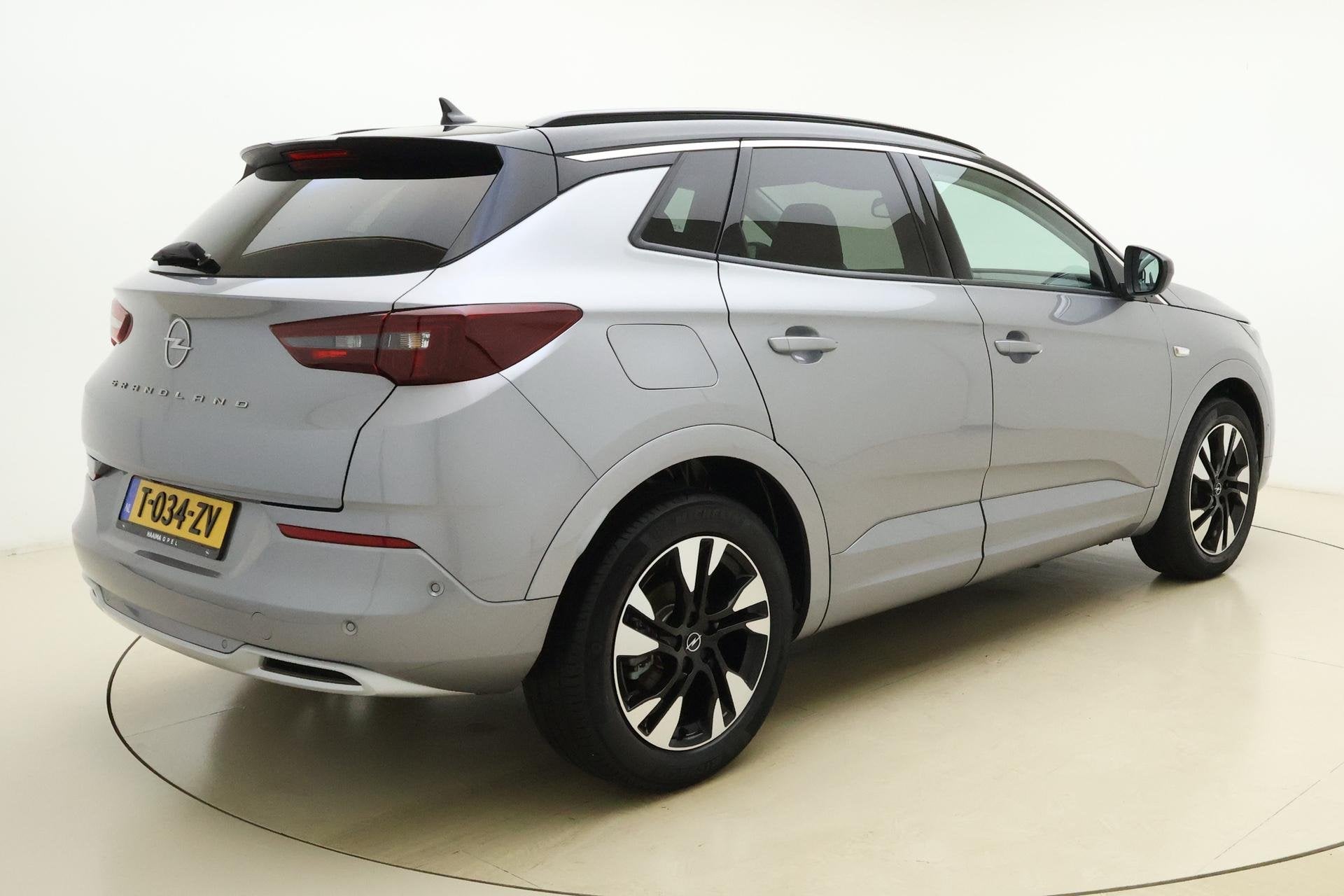 Opel Grandland 1.2 Turbo Ultimate 130 PK | Navigatie | Stoel, Gebruikt, Euro 6, 1199 cc, Lane Keeping Assist