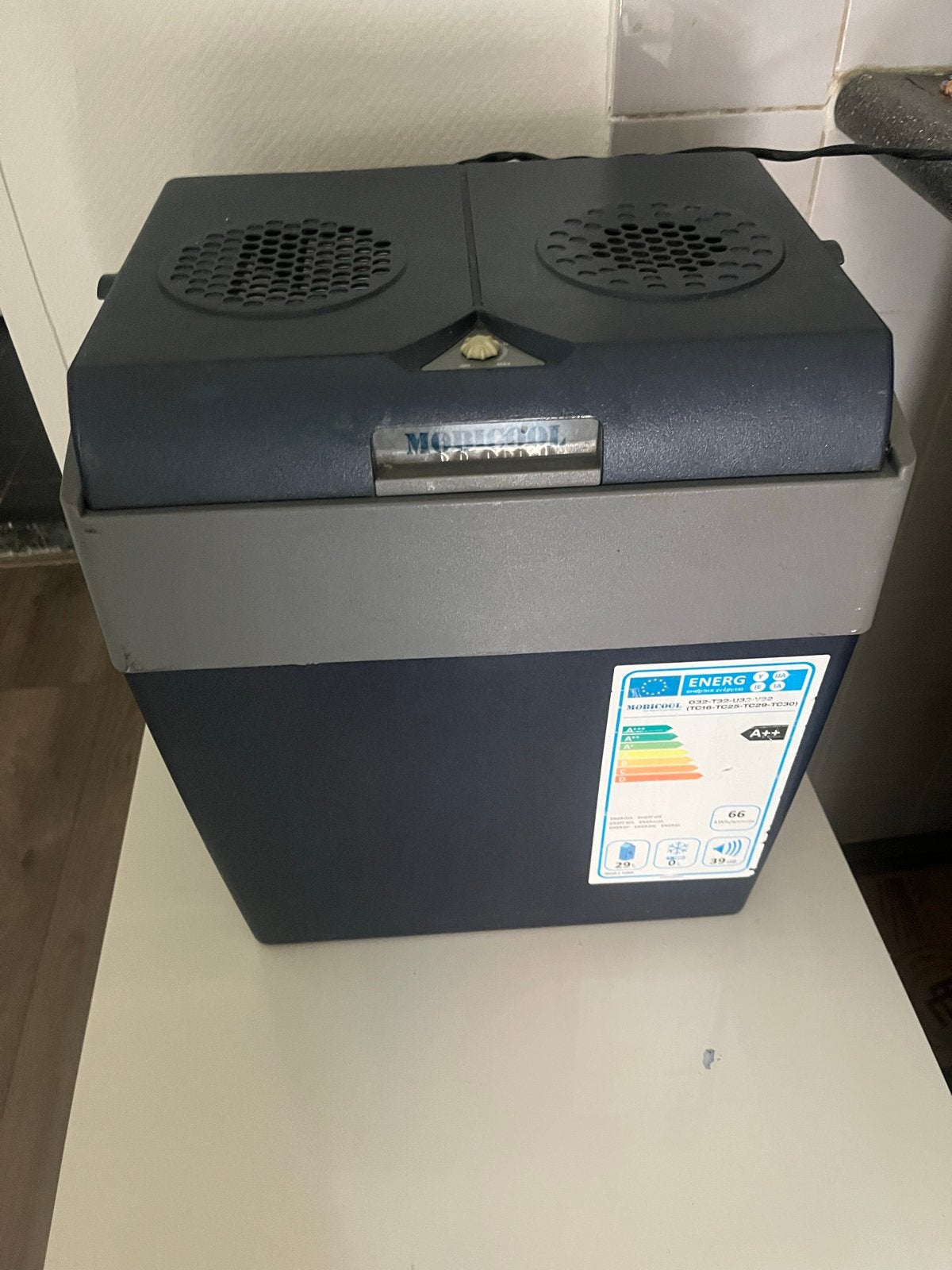 Mobicool elektrische koelbox A++, Caravans en Kamperen, Koelboxen, Ophalen of Verzenden, Zo goed als nieuw, Koelbox, Elektrisch