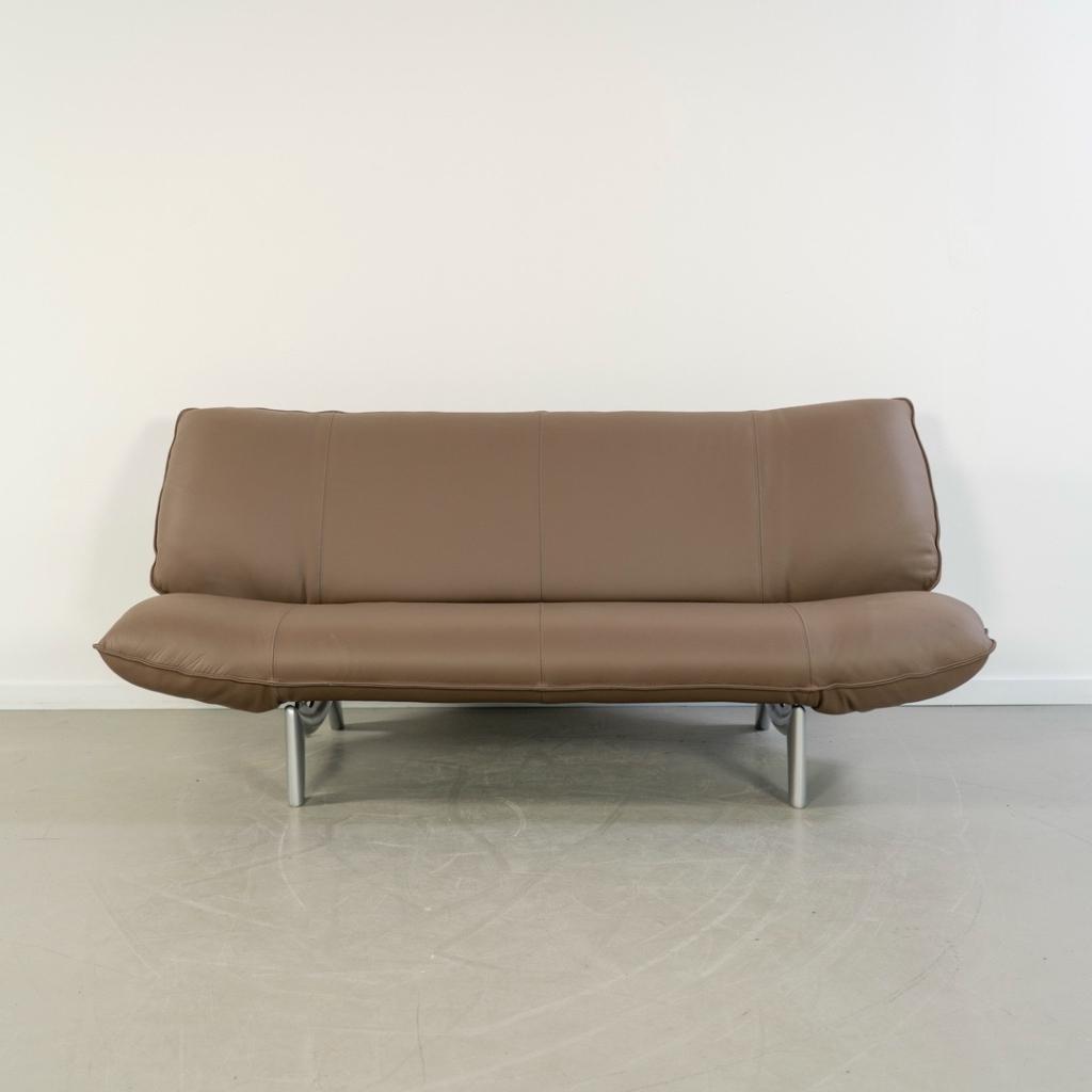 ACTIE!! 2x Leolux Tango 3-zits/223cm Bank Taupe - Gepolijst, Huis en Inrichting, Banken | Bankstellen, Niet ingevuld, 150 tot 200 cm