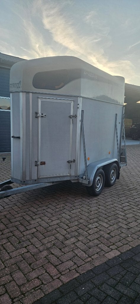 Henra Amazone 1,5 paards trailer, Dieren en Toebehoren, Ophalen, Gebruikt, Hout, 1½-paards trailer