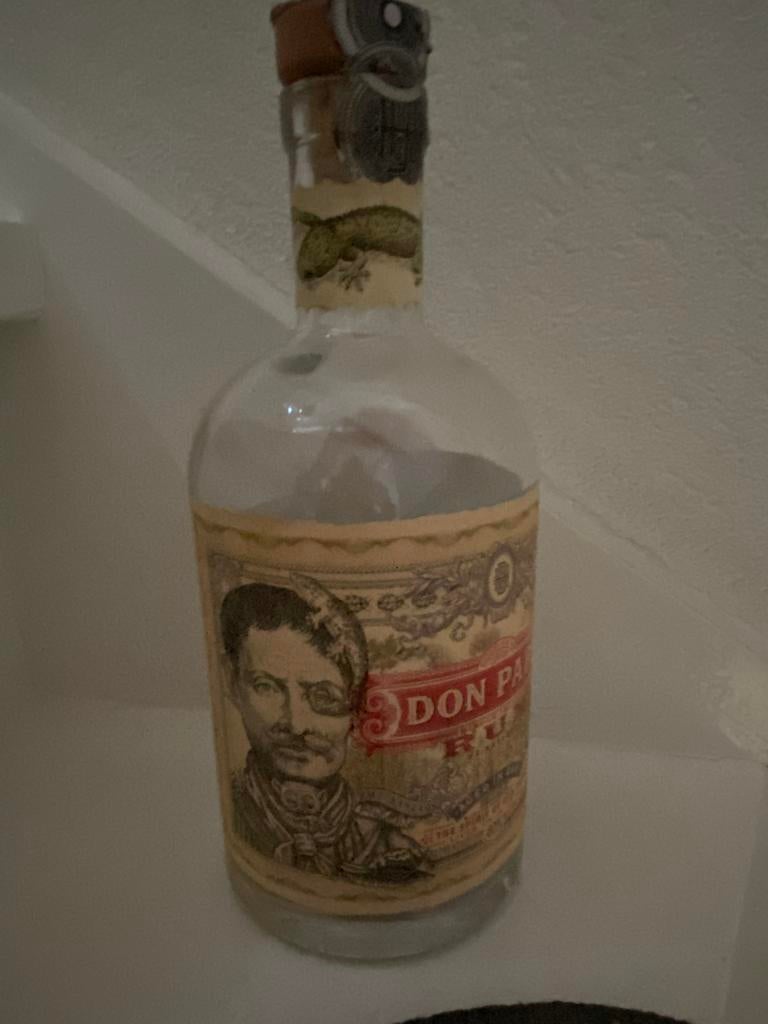 Lege Don Papa Rum fles - Decoratie, Antiek en Kunst, Curiosa en Brocante, Ophalen of Verzenden