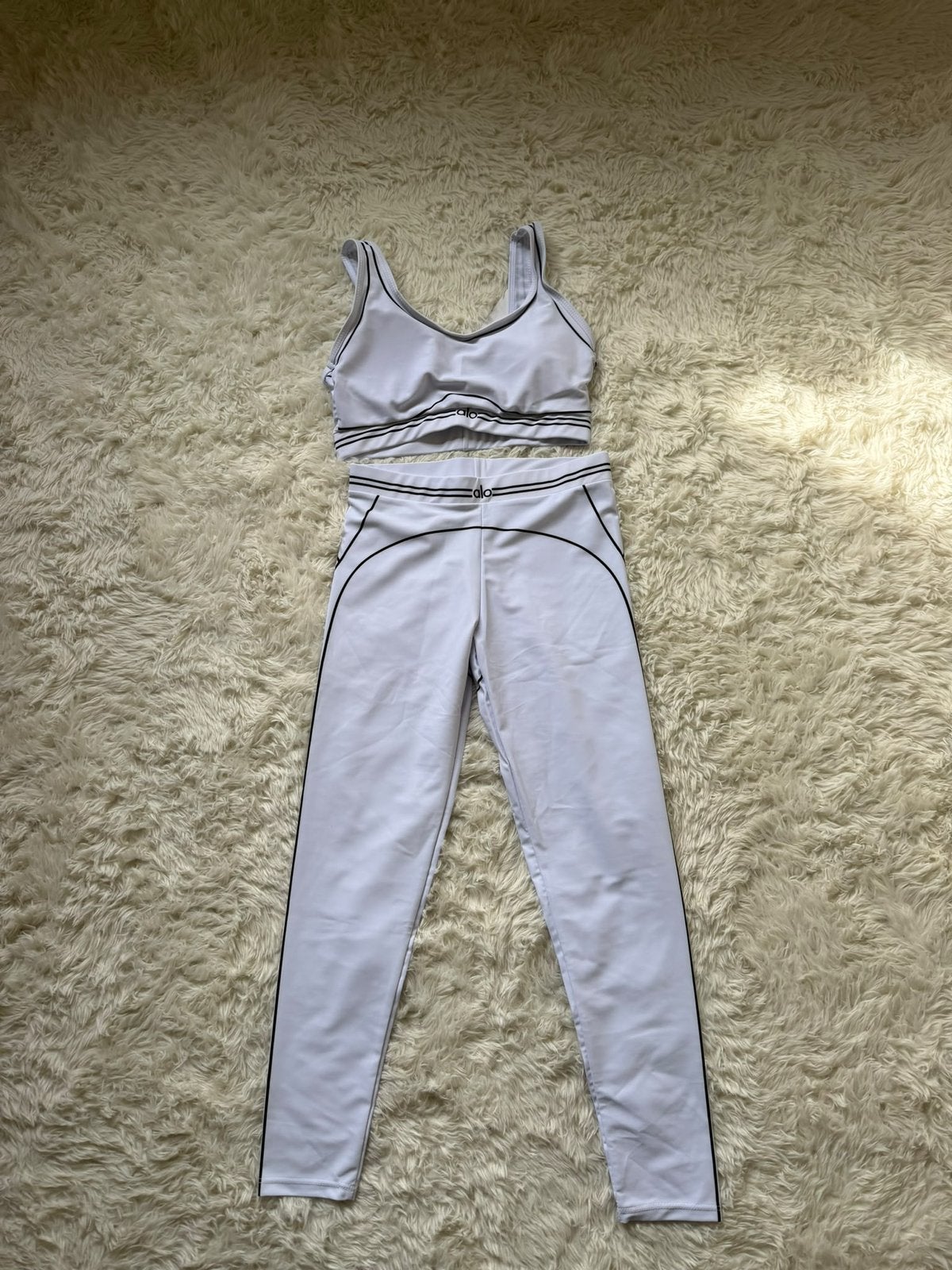 Alo yoga sport outfit M, Maat 38/40 (M), Wit, Nieuw, Ophalen of Verzenden