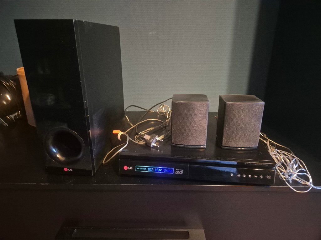 Lg home cinema set, Gebruikt, 70 watt of meer, Overige spelers, Ophalen